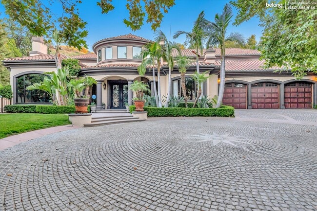 Building Photo - 25644 Queenscliff Ct