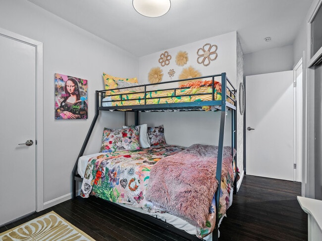 Building Photo - 3815 Ellendale Rd