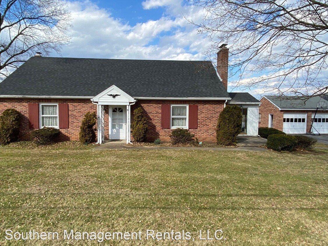 Foto principal - 4 br, 1.5 bath House - 234 Hess Farm Rd.