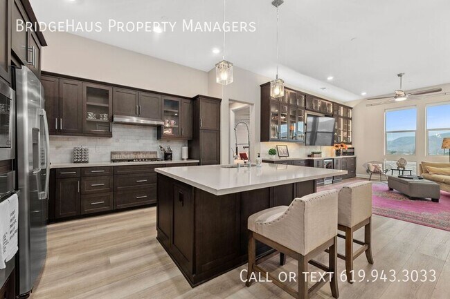 Foto del edificio - 16750 Coyote Bush Dr