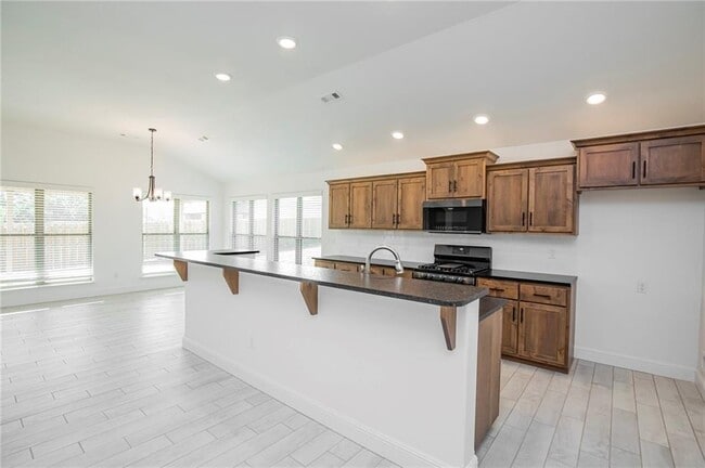 Building Photo - 400 Manfield Ave
