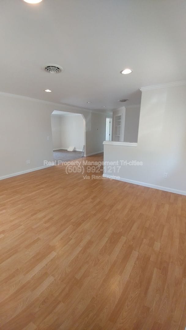Building Photo - 1310 Birch Ave
