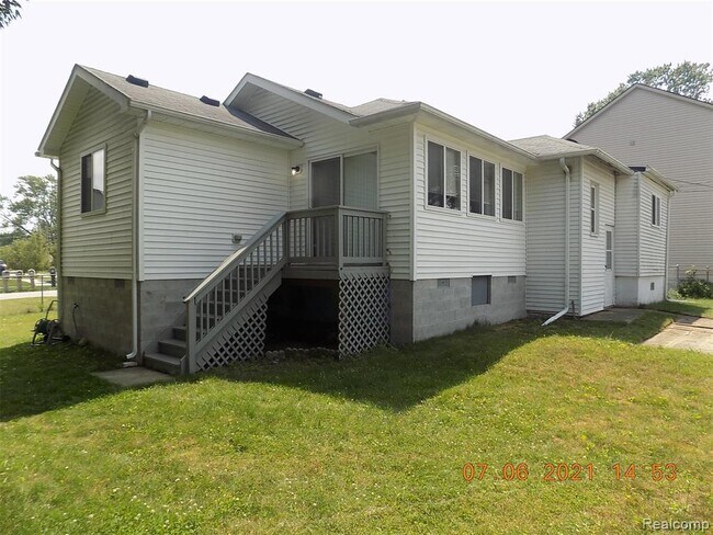 Foto del edificio - 1081 Hartland Dr