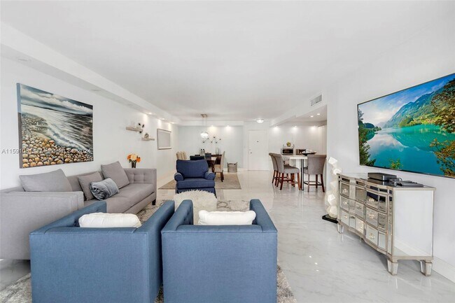 Building Photo - 1401 S Ocean Dr