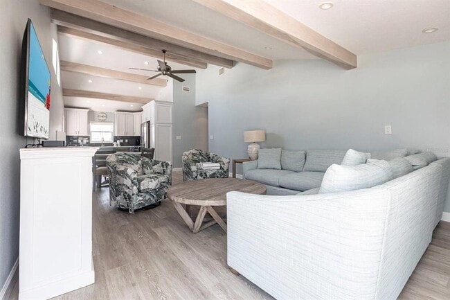 Building Photo - 6020 Midnight Pass Rd