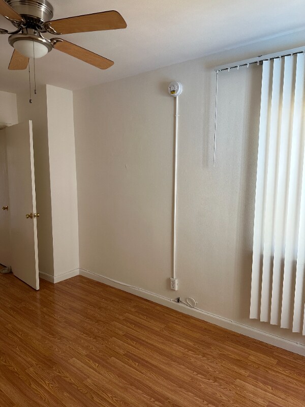 Foto del edificio - 1828 N Kingsley Dr
