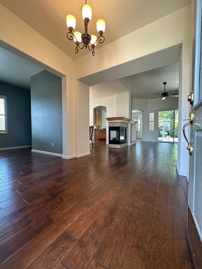 Building Photo - Beautiful Single-Story Home in Gated Brent...