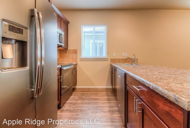 Building Photo - 2500 Woolsey Ln