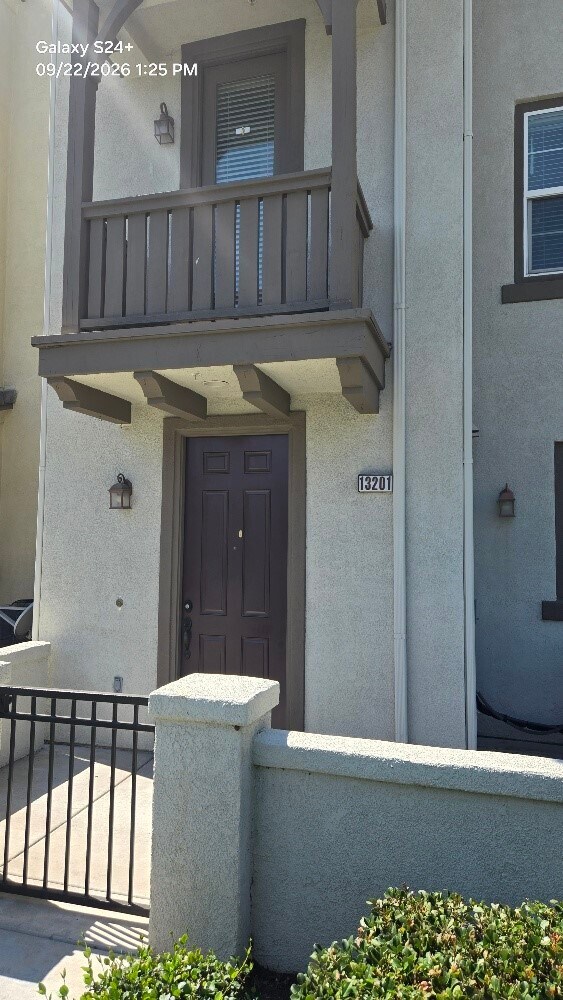 Building Photo - 13201 Stellar Ave