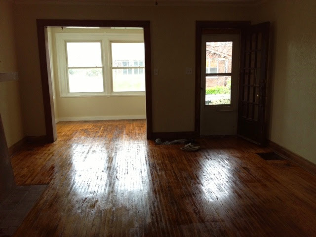 Living Rm/Sunroom - 200 N Washington St