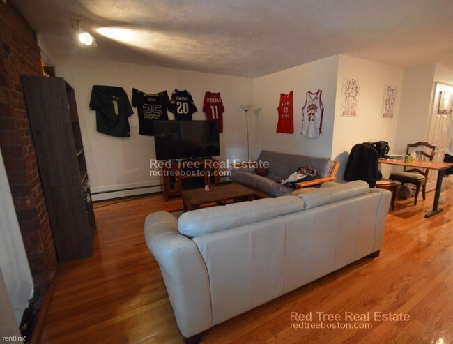 Building Photo - 1 br, 1 bath Apartment - 19 South St Apt 2