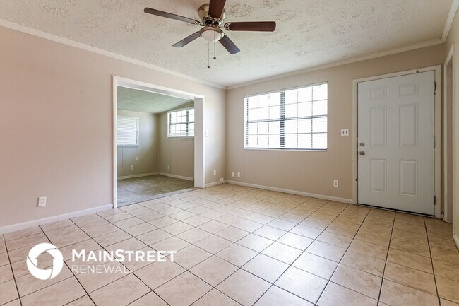 Foto del edificio - 3615 Macgregor Dr