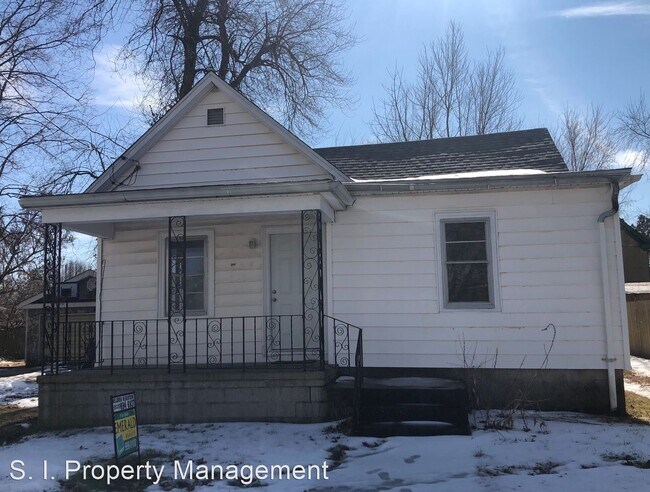 Foto del edificio - 2 br, 1 bath House - 305 E. College