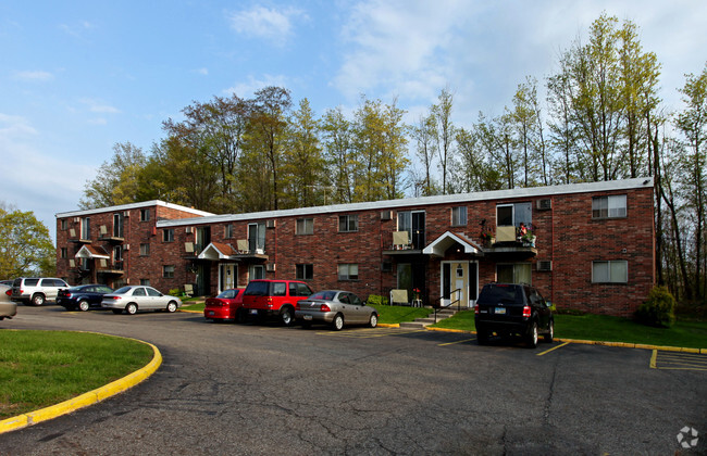 Park Avenue Manor - Mill Park Apartments