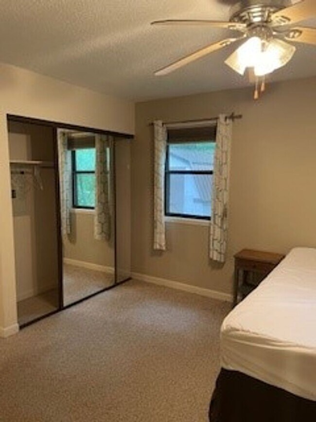Foto del edificio - FOR RENT - 2BED/1BATH near WCU