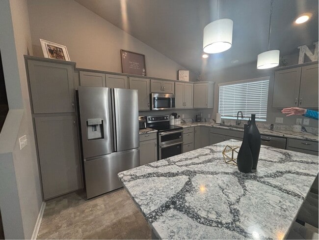 Photo - Beautiful Split-Level in BENNINGTON House