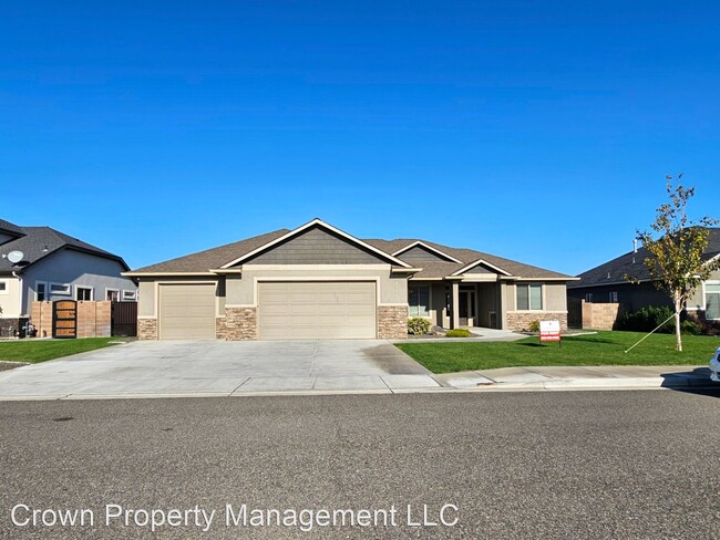 Building Photo - 3 br, 2 bath House - 4911 Bighorn Drive