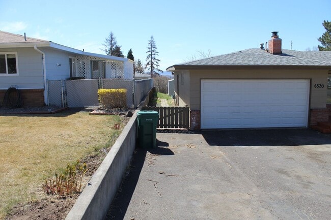 Building Photo - 6520 Climax Ave