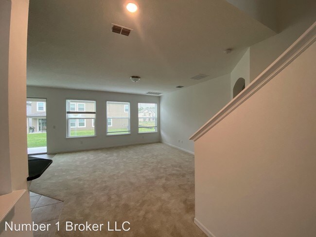 Building Photo - 7 br, 4 bath House - 741 Caterpillar Run