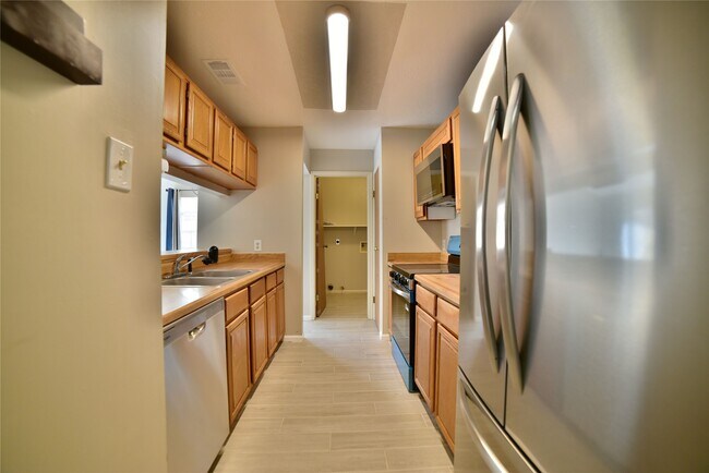 Foto del edificio - 15806 Pipers View Dr