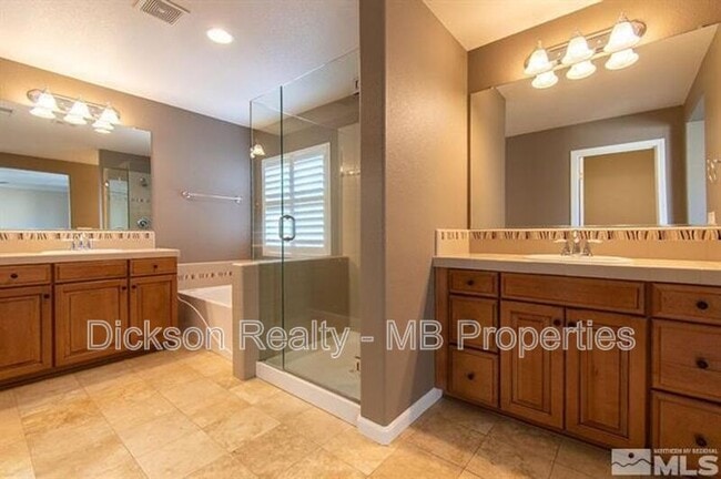Foto del edificio - 2075 Echo Valley Pkwy