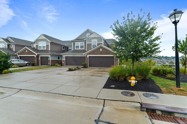 Building Photo - 7555 Devonshire Dr