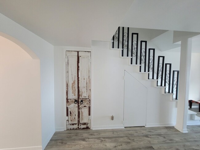 Foto del edificio - 215 Post Office #804