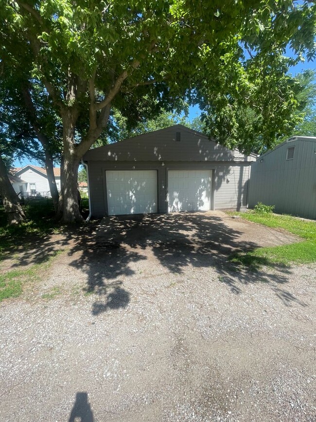 Building Photo - Home for Rent in Bellevue NE!