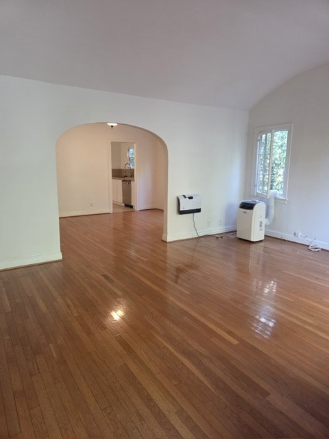 Living room - 1009 Havenhurst Dr