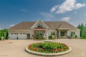 Building Photo - 11530 Butternut Rd