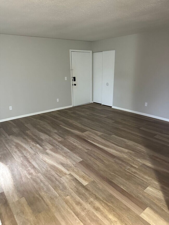 Foto del edificio - 812 Oak St