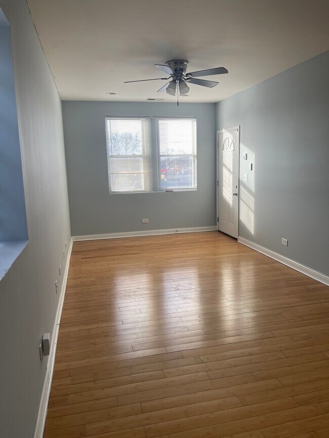 Foto del edificio - 3115 W Lexington St