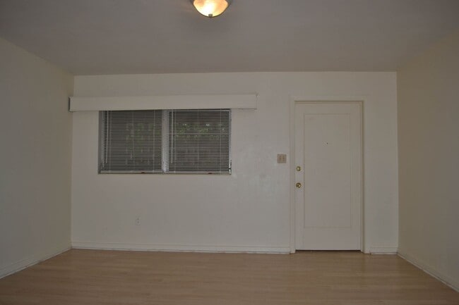 Photo - 701 NW 19th Ln House