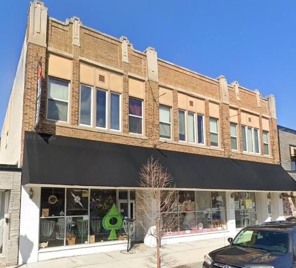 Building Photo - 916 Milwaukee Ave
