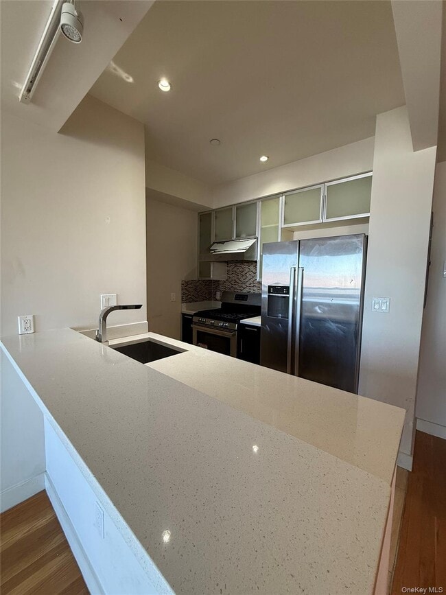 Foto del edificio - 42-35 Main St