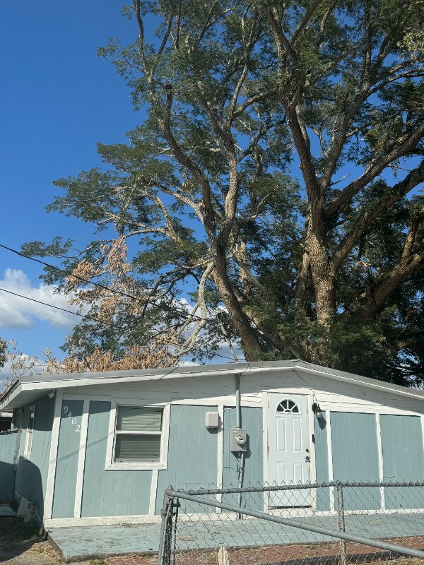 Foto principal - 9402 N 16th St