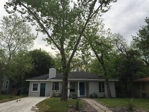 Building Photo - 3705 Grayson Ln