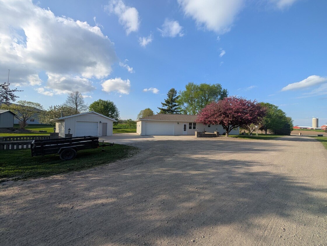 Foto principal - W2629 Kramer Rd