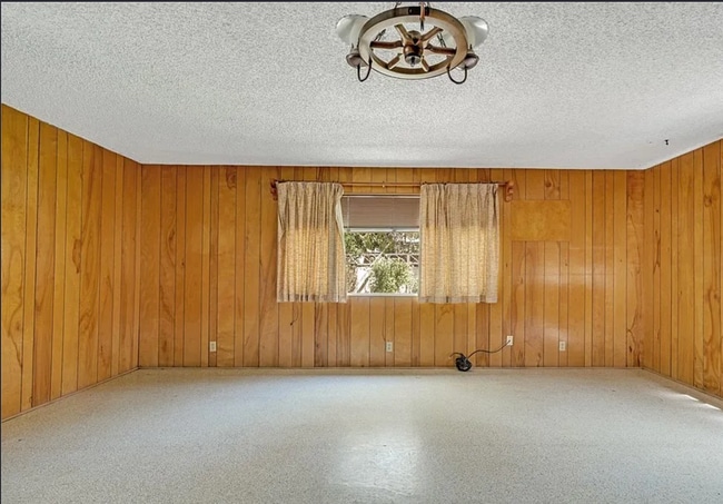 Building Photo - 976 Granada Cir