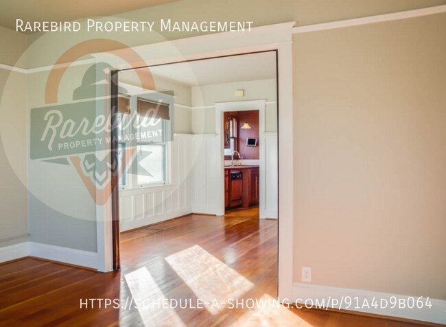 Building Photo - Huge Historic Luxury Rental in NE Portland!
