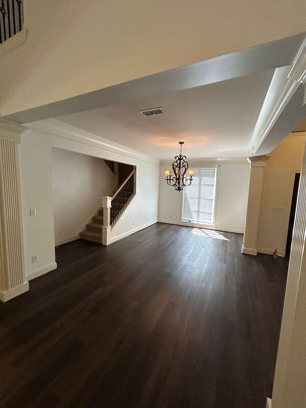 Building Photo - 1120 Haven Rd
