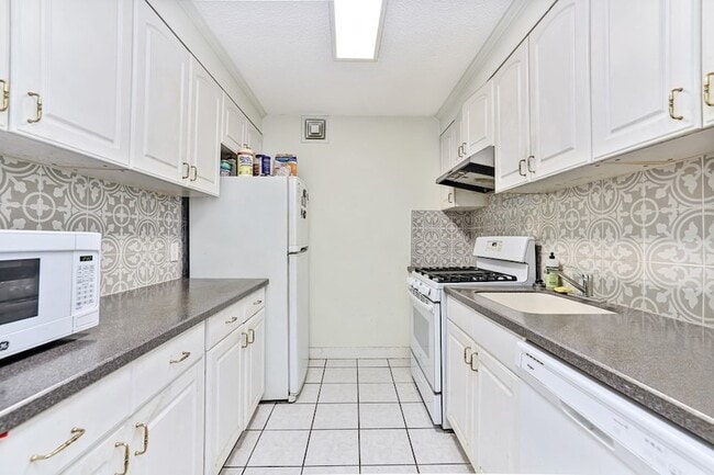 Photo - 44 Washington St Apartment