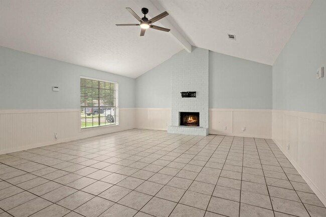 Building Photo - 16310 Cypress Valley Dr
