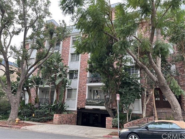Primary Photo - 1375 Kelton Ave