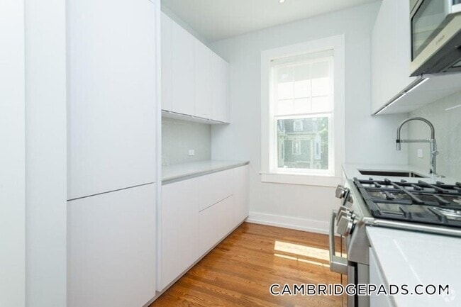 Building Photo - 16A Forest St.