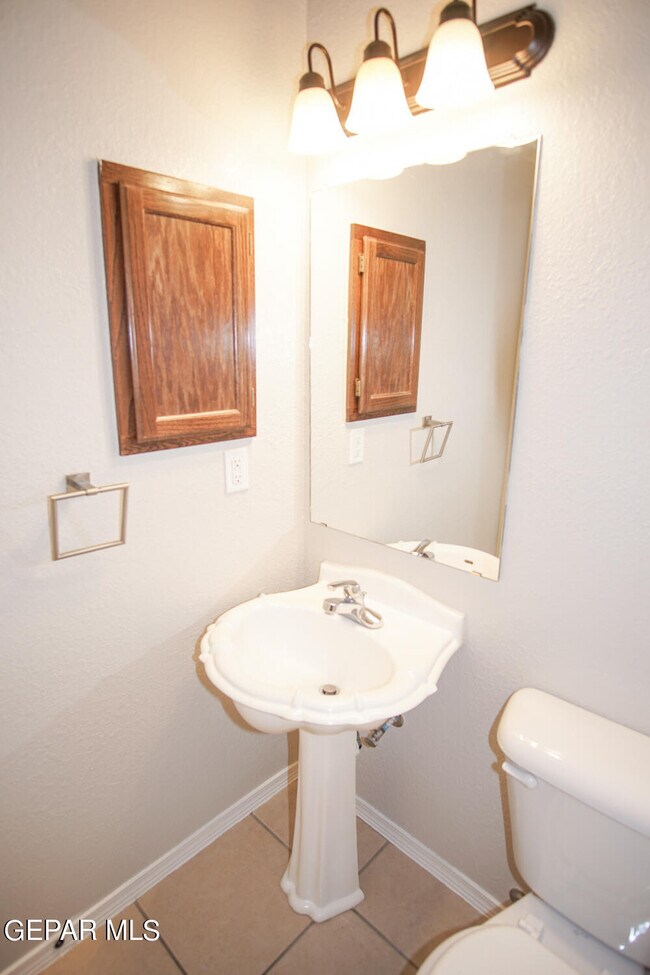 Building Photo - 2885 Magic Rock Dr
