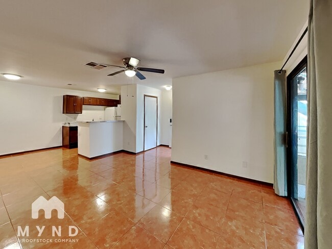 Building Photo - 5121 S Lindell Rd