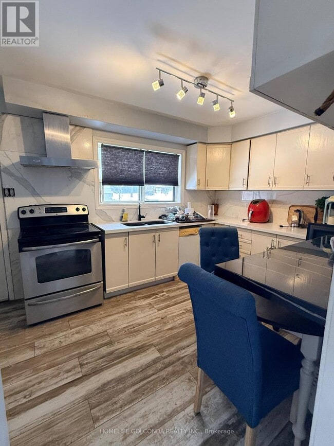 Photo du bâtiment - 46 Elm Grove Ave