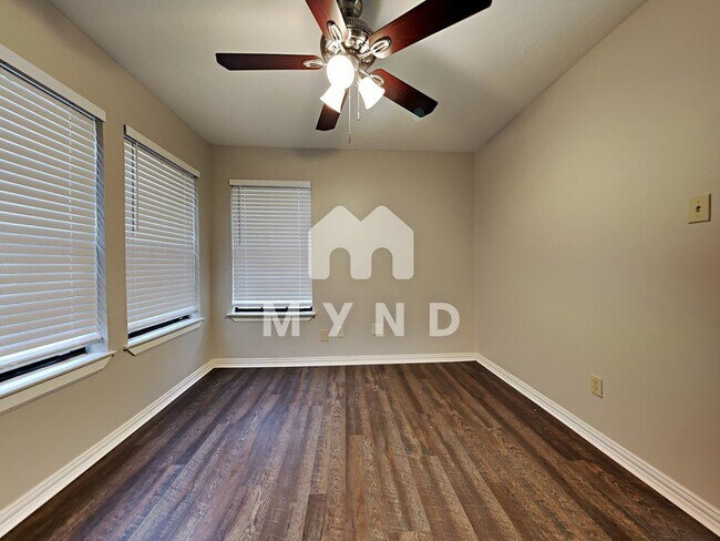 Building Photo - 41 S Morningwood Ct