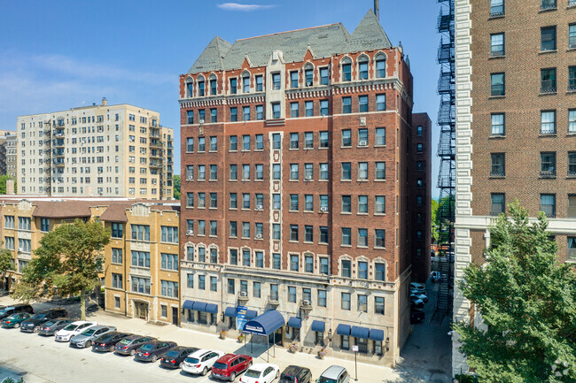 Building Photo - Museum Walk Apartments